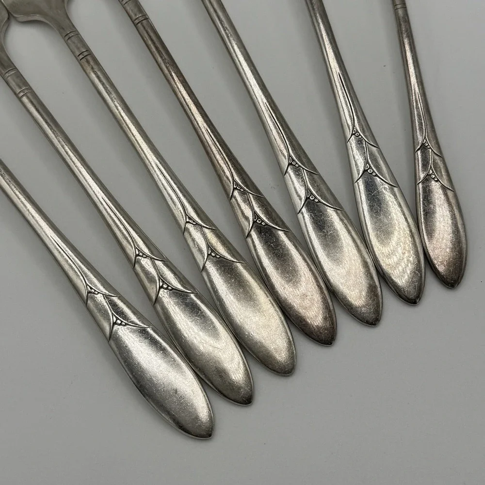 Oneida Community LADY HAMILTON  Silver Plate  Dinner Forks Spoons Mixed Lot Of 7